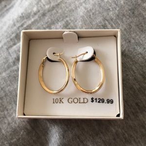 10 karat Gold hoop earrings.